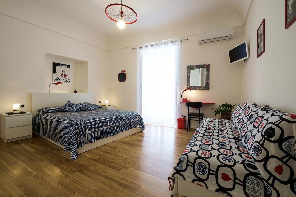 Mad Bed & Breakfast Палермо Номер фото